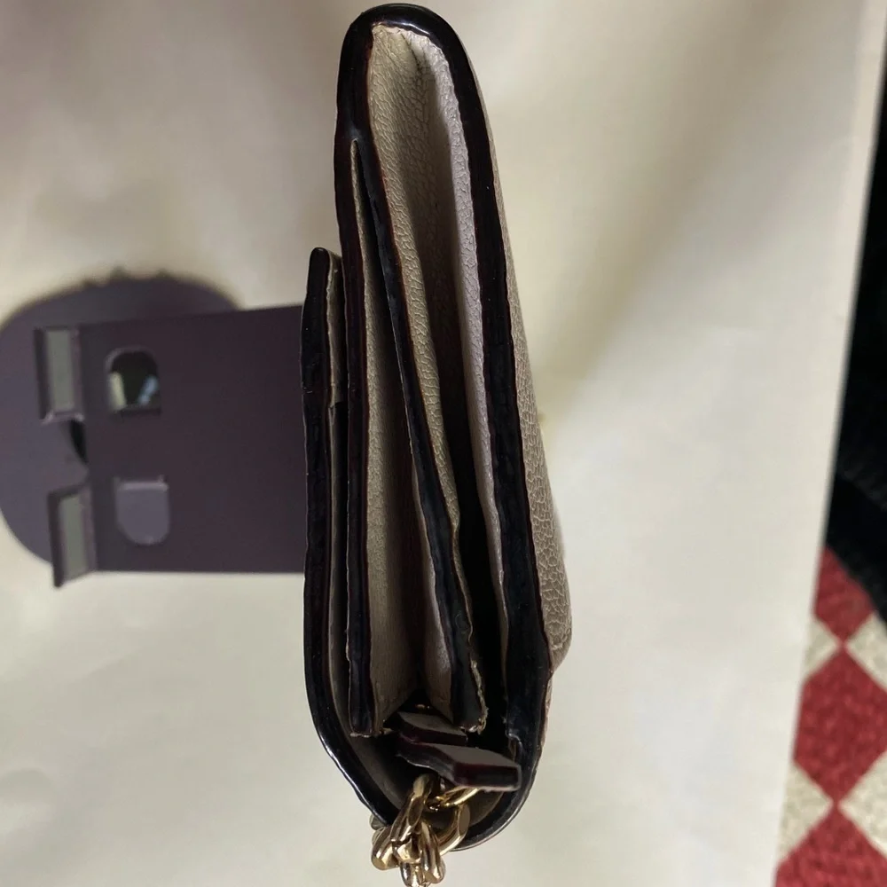 Kate Spade Gray Shoulder Bag with Gold Chain - Picture 10 of 11
